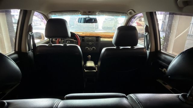 多變的季節裡，一台車況良好的代步車，為你的每一段路程提供穩定與保護。  第9張相片