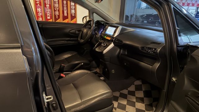 正七人座大空間！里程27萬正巔峰，豐田神車引擎耐操、車況極佳。全家出遊或商用載物皆全能，省油好養又保值，是您入手首選！  第13張相片