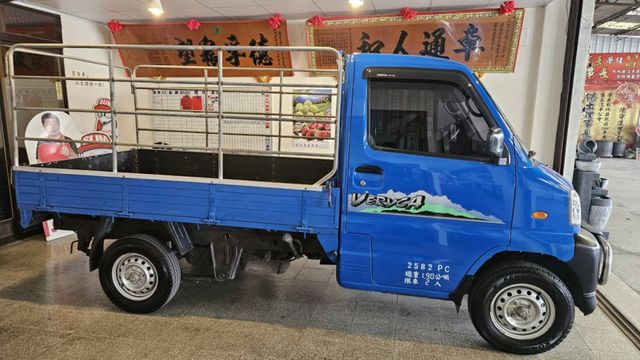 僅跑6.7萬。車況超好 狀況超佳  絕對是適合陪你做生意的好夥伴  第2張相片