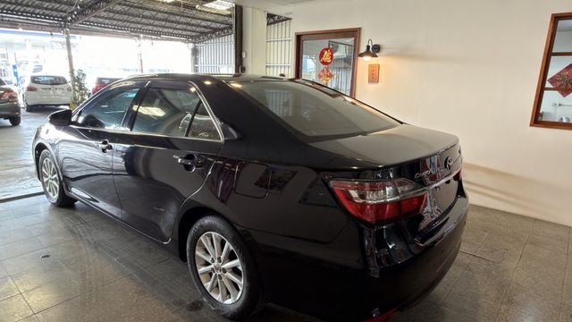 【安心代步首選】2015 Toyota Camry 2.0｜原鈑件件數｜內外超乾淨｜可保固｜家庭用車首選  第3張相片