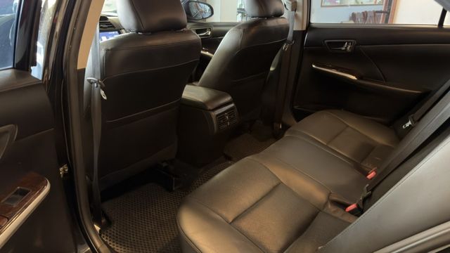 【安心代步首選】2015 Toyota Camry 2.0｜原鈑件件數｜內外超乾淨｜可保固｜家庭用車首選  第6張相片