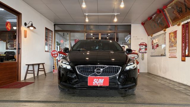 【歐洲最安全的五門車】V40｜ACC 跟車｜車道偏移｜稅金 1500cc 省荷包。舒適、科技配備齊全｜冷氣壓縮機已更新  第2張相片