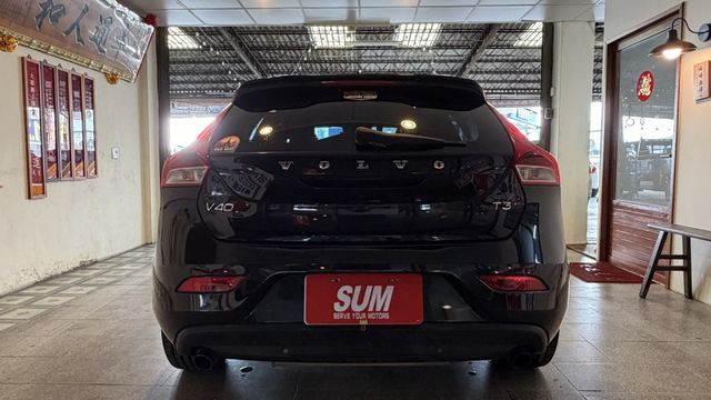 【歐洲最安全的五門車】V40｜ACC 跟車｜車道偏移｜稅金 1500cc 省荷包。舒適、科技配備齊全｜冷氣壓縮機已更新  第5張相片