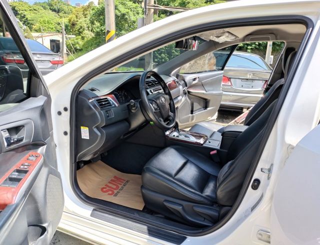 一手車 ! 缸內直噴引擎、省油大馬力、里程少車況優 !  第5張相片