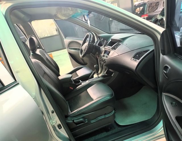 一手車、只跑7萬多公里 !  第6張相片