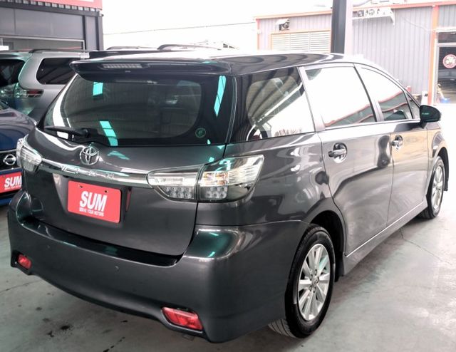 一手車 ! 原廠保養、原廠影音系統、里程少車況佳 !  第3張相片