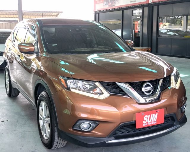 一手車 ! ikey、雙區恆溫、原廠影音系統、原廠保養只跑10萬多公里!  第2張相片