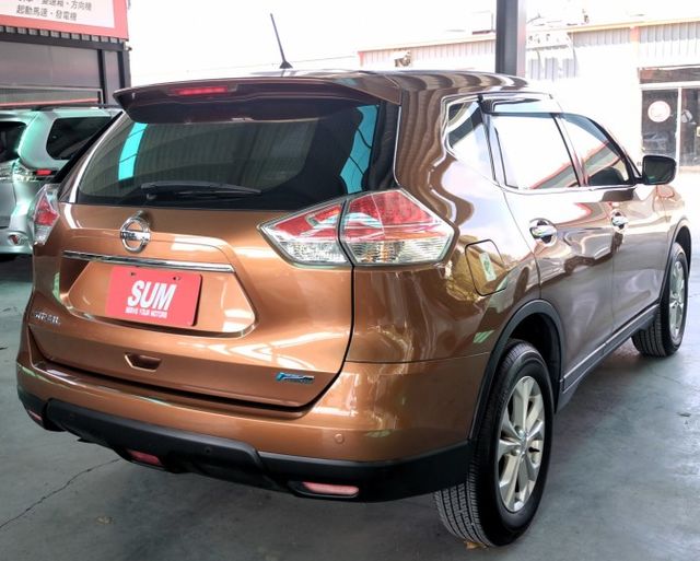 一手車 ! ikey、雙區恆溫、原廠影音系統、原廠保養只跑10萬多公里!  第3張相片