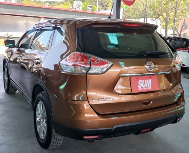 一手車 ! ikey、雙區恆溫、原廠影音系統、原廠保養只跑10萬多公里!  第4張相片