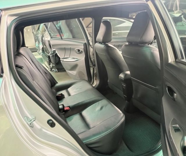 一手車 ! 原廠保養只跑7萬多公里 !  第9張相片