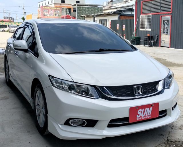 一手車頂級VTi-S ! 天窗、恆溫、4安、HID、循跡防滑、原廠影音系統 !  第2張相片