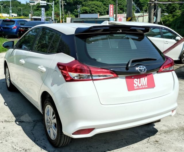 一手車 ! 原廠保養車況佳 !  第4張相片
