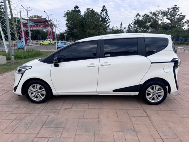 ✅I-KEY摸門✅雙電動滑門✅抬頭顯示✅定速✅恆溫✅車道維持✅車距維持✅全車原鈑件✅里程保證✅YES認證+全省保固  第7張相片