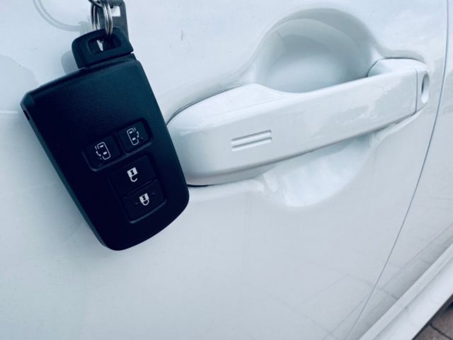 ✅I-KEY摸門✅雙電動滑門✅抬頭顯示✅定速✅恆溫✅車道維持✅車距維持✅全車原鈑件✅里程保證✅YES認證+全省保固  第10張相片