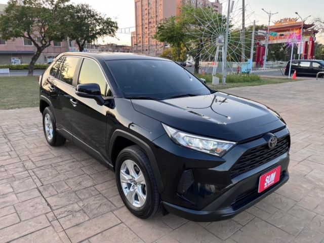 休旅車銷售冠軍✅定速✅車距維持輔助✅車輛偏離輔助✅恆溫✅影音主機✅電子手煞車✅全車原鈑件✅里程保證✅YES認證+全省保固  第1張相片