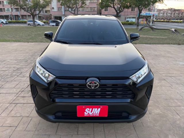 休旅車銷售冠軍✅定速✅車距維持輔助✅車輛偏離輔助✅恆溫✅影音主機✅電子手煞車✅全車原鈑件✅里程保證✅YES認證+全省保固  第2張相片