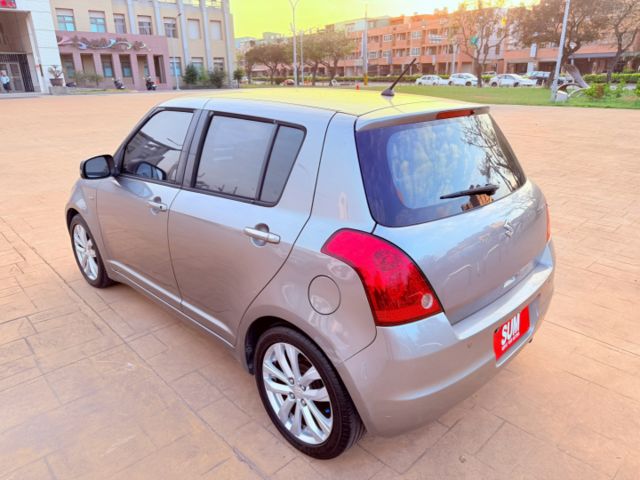 優質代步小車✅導航✅倒車影像✅好停車✅好耐操✅好省油✅好保養✅好照顧✅里程保證✅YES認證  第5張相片