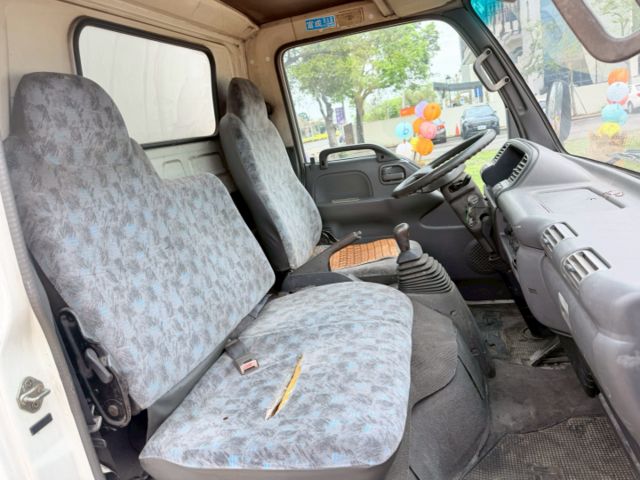 工作賺錢好幫手！✅里程 少跑！少跑！少跑！✅一路發✅三噸半✅廂式✅好耐操✅好保養✅好照顧✅里程保證  第10張相片