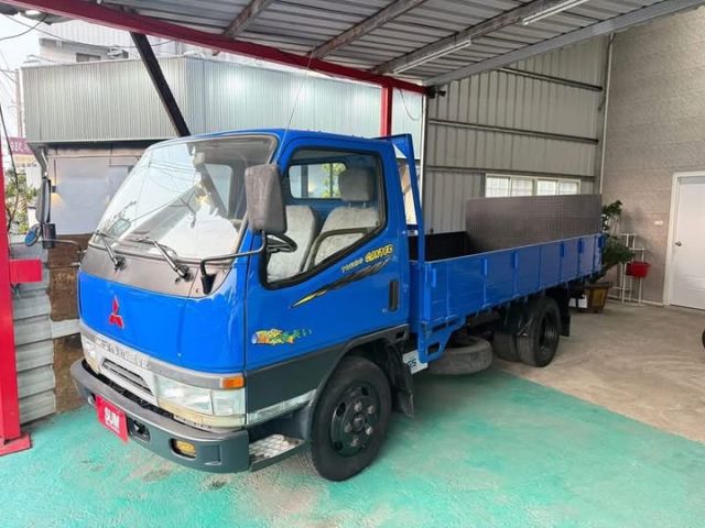 三菱2006堅達3.5噸 yes認證車5大保證 一番長11尺半 升降機尾門 車斗白鐵板 引擎聲 駕駛室 漂亮 哩程保證1  第2張相片