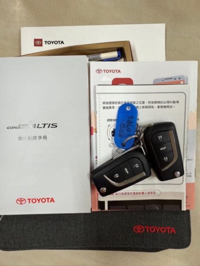 2022 new ALTIS 1.8cc 尊曜黑 哩程保證20579公里 一手車原廠鈑件新車 五大保證五大保固 1年2萬  第19張相片