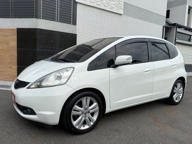 2011 HONDA FIT 1.5cc 女仕車 認證車 哩程保證98335公里 都會小車 好開好停車 5大保證 SUM  第8張相片