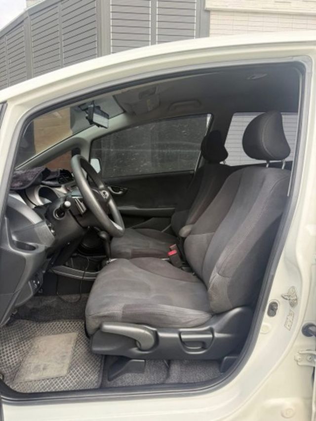 2011 HONDA FIT 1.5cc 女仕車 認證車 哩程保證98335公里 都會小車 好開好停車 5大保證 SUM  第10張相片