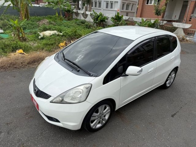 2011 HONDA FIT 1.5cc 女仕車 認證車 哩程保證98335公里 都會小車 好開好停車 5大保證 SUM  第17張相片