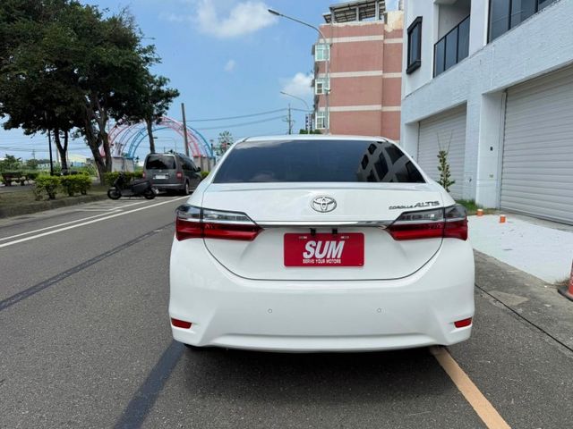 2017 ALTIS 1.8cc小改款 哩程保證103626公里 女仕車yes認證車 免鑰匙啟動 倒車顯影  第5張相片