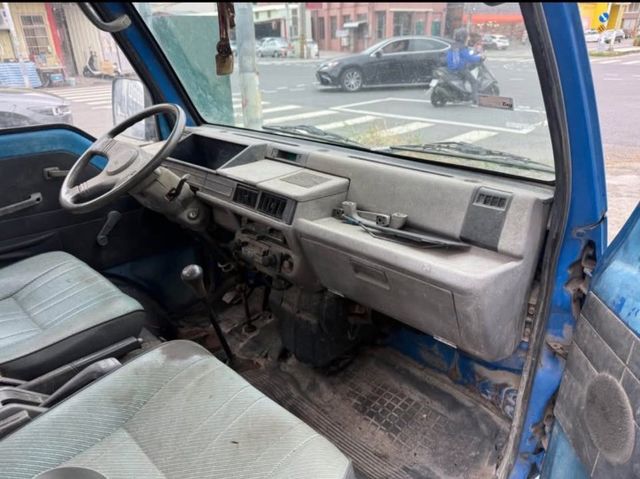 日本 三菱汽車 1994百利800小貨車 稀有僅有一台 引擎馬力強 四輪傳動 附加力擋 山路爬坡沒問題 SUM全台服務〜  第4張相片