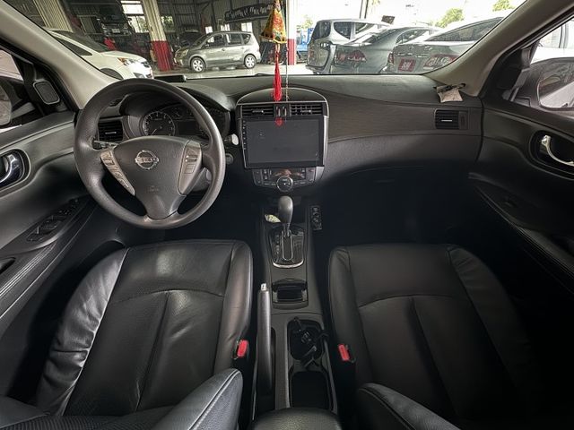!日產神車!加裝安卓機/加裝方向盤快控鍵/抬頭顯示器/雙區恆溫/室內大空間/I-KEY/小改燈係✅實車在店  第11張相片