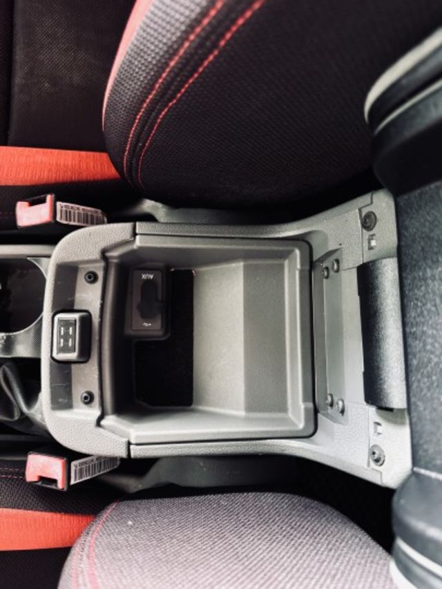 柴油/輪胎小改/里程保證/認證車/多媒體影音 ✅實車在店~歡迎來電賞車  第17張相片