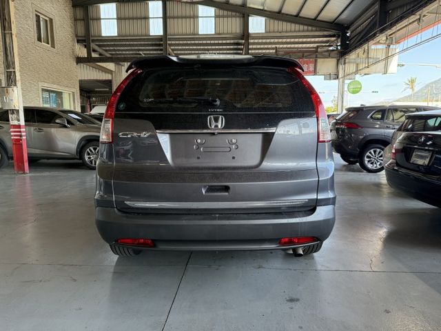 2.4VTI-S版/盲點監視/倒車顯影/光感HID頭燈/電動天窗/換檔撥片/抬頭顯示器/循跡防滑  第4張相片
