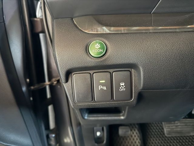 2.4VTI-S版/盲點監視/倒車顯影/光感HID頭燈/電動天窗/換檔撥片/抬頭顯示器/循跡防滑  第9張相片
