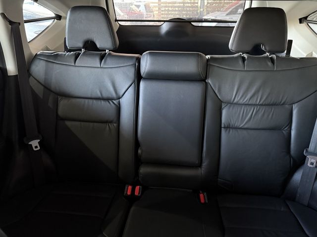 2.4VTI-S版/盲點監視/倒車顯影/光感HID頭燈/電動天窗/換檔撥片/抬頭顯示器/循跡防滑  第18張相片