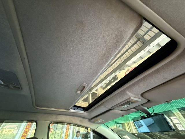 ~優質代步車~省油好開,內裝優質/天窗/車況佳/僅跑18萬公里  第8張相片