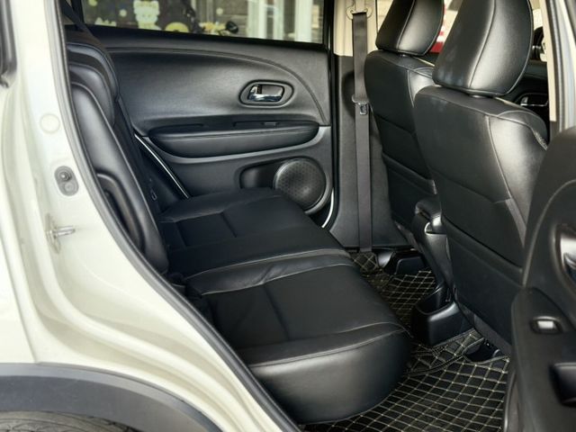 限量CARBON EDITION頂級S版,安卓機,換檔撥片,LED頭燈,日行燈,定速,ECO節能/空間舒適/實車在店  第16張相片