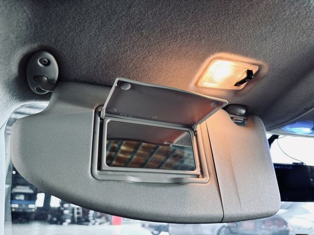 柴油/輪胎小改/里程保證/認證車/多媒體影音 ✅實車在店~歡迎來電賞車  第15張相片