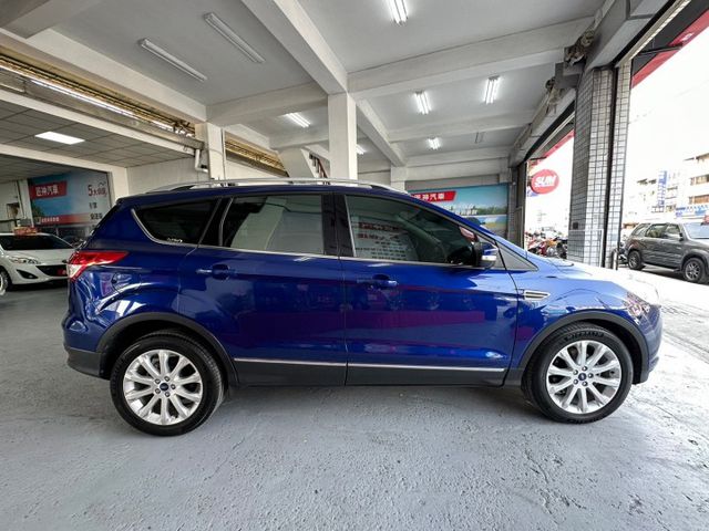 2016年KUGA 頂級款/全原廠保養/底盤耗材全更換完畢/全車原版件/實車實價/優質認證車  第5張相片