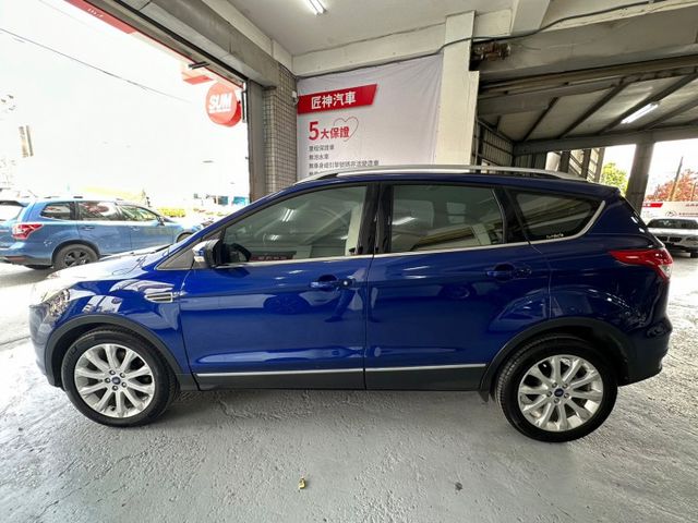 2016年KUGA 頂級款/全原廠保養/底盤耗材全更換完畢/全車原版件/實車實價/優質認證車  第6張相片