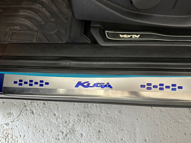 2016年KUGA 頂級款/全原廠保養/底盤耗材全更換完畢/全車原版件/實車實價/優質認證車  第14張相片