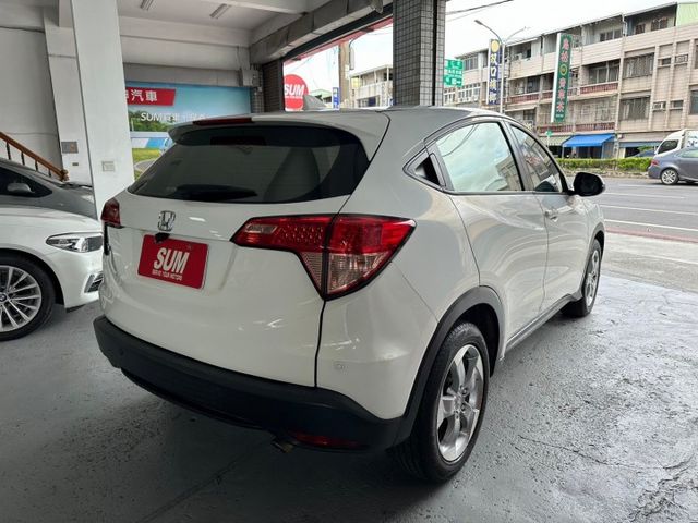 2018年HR-V VTI-S版 新世代跨界跑旅最佳車款 融合SUV特有的強健與安全感 舒適性極佳 里程保證  第13張相片