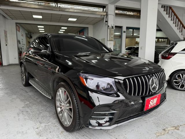 2017年GLC43 COUPE AMG 4WD性能卓越豪華跑旅 原鈑件 認證車 實跑9萬公里 柏林之音 雙區恆溫  第2張相片
