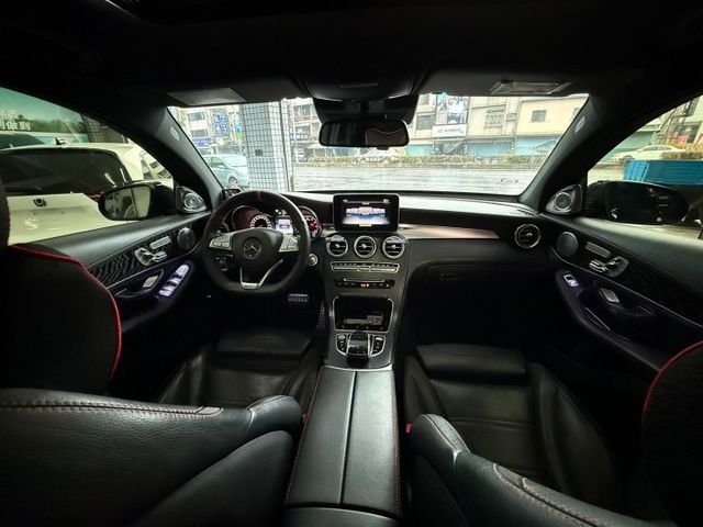 2017年GLC43 COUPE AMG 4WD性能卓越豪華跑旅 原鈑件 認證車 實跑9萬公里 柏林之音 雙區恆溫  第7張相片