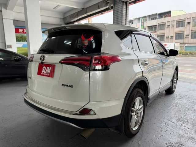 2018年RAV4 尊爵版 升級安卓機 360環景 原鈑件 胎壓監測顯示系統 全原廠保養 認證車  第15張相片