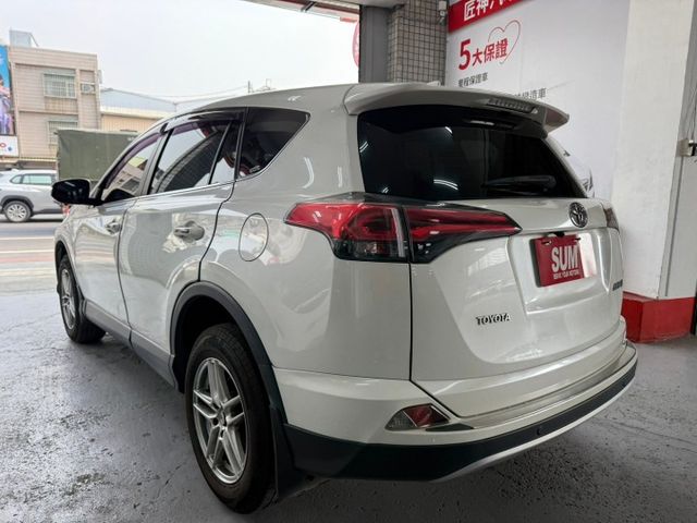 2018年RAV4 尊爵版 升級安卓機 360環景 原鈑件 胎壓監測顯示系統 全原廠保養 認證車  第17張相片