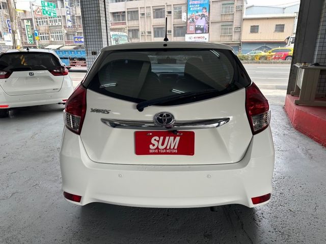 2014年YARIS 豪華版 原鈑件 全原廠保養 小車大空間 妥善率佳 省稅金首選 認證車 里程保證  第14張相片