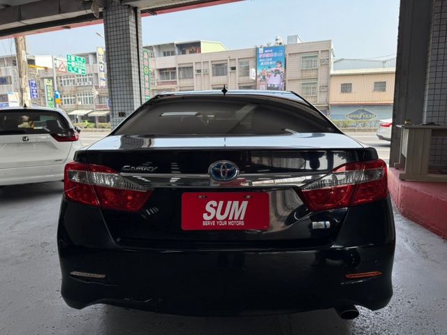 2014年CAMRY 油電G版 原鈑件 省油首選 市場稀有 僅跑10萬公里 認證車 里程保證  第14張相片