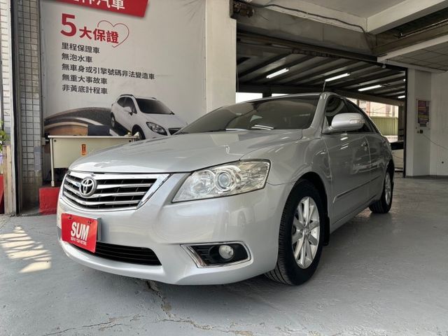 2010年CAMRY G版 前車主非常顧車 優質代步車首選 一手車 避震器跟輪胎剛換新 漏油墊片均換新 里程保證  第4張相片