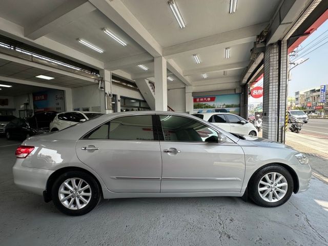 2010年CAMRY G版 前車主非常顧車 優質代步車首選 一手車 避震器跟輪胎剛換新 漏油墊片均換新 里程保證  第6張相片