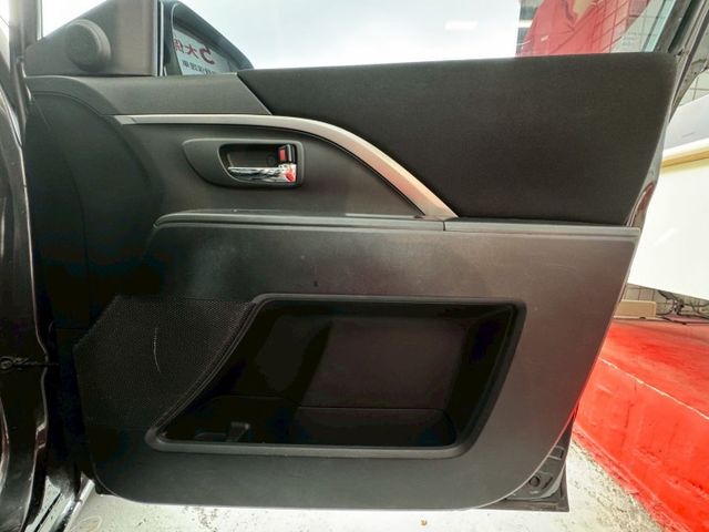 2013年MAZDA5 影音頂級型七人座  原鈑件 超受歡迎的家庭轎式休旅車 雙電滑門設計 認證車 里程保證  第11張相片